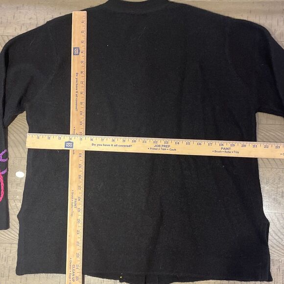 Coldwater Creek Womans Medium Black Swirl 100% Wool Button Cardigan Sweater - Picture 4 of 4